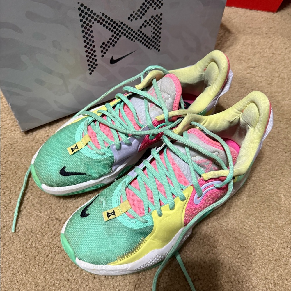 Nike Pastel Green and Pink Sneakers - Picture 2 of 6